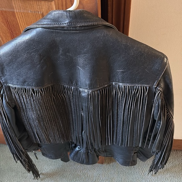 Genuine, Hit Leather. Weathered  100% leather jacket fits to medium - Picture 3 of 9